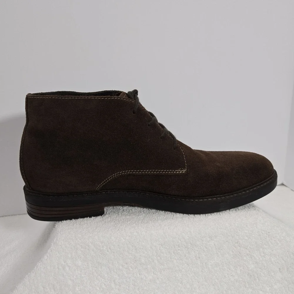 Collection By Clarks Lace Up Chukka Boots Suede Mens Size 11 Color Brown EUC